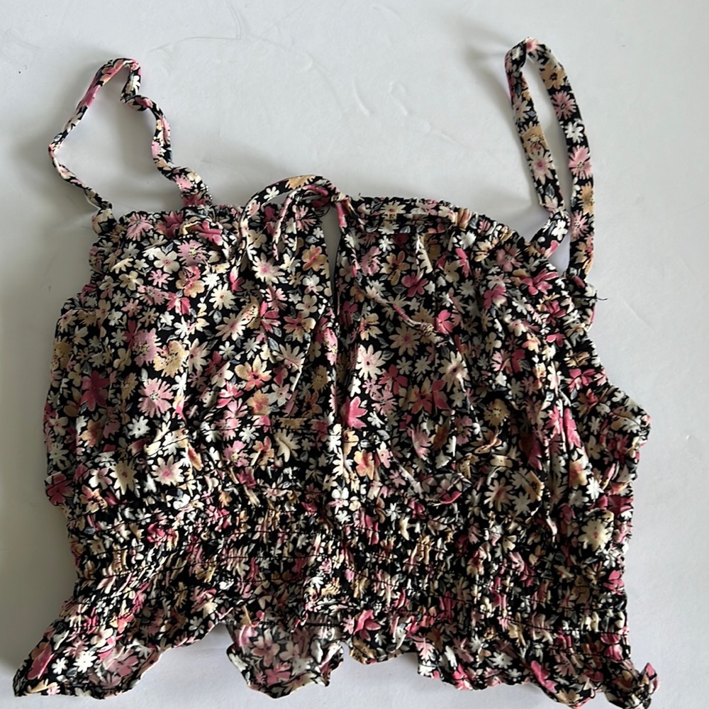 Wild Fable crop top in floral pattern